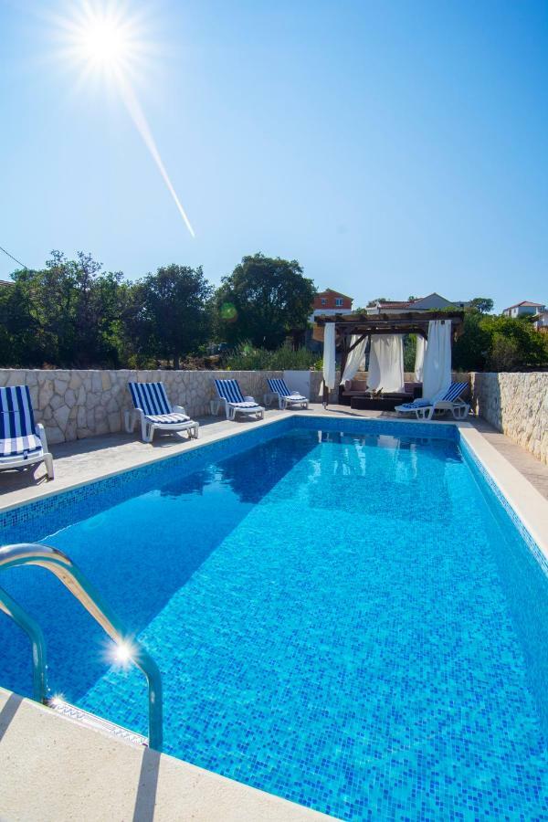 Gustirna Apartmani Perkovic מראה חיצוני תמונה