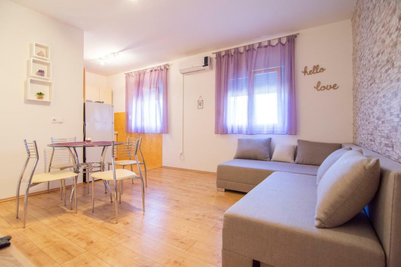 Gustirna Apartmani Perkovic מראה חיצוני תמונה